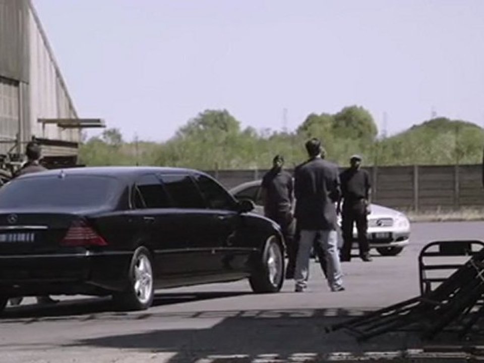 Hitmen - Extrait Hitmen (Anglais)