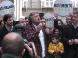 Beppe Grillo presenta il Movimento Campania 5 Stelle 12 Dicembre 2009 Napoli 3 di 8