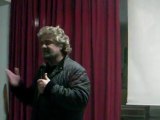 Beppe Grillo presenta Terra Reloaded in una Scuola a Pianura (Na)