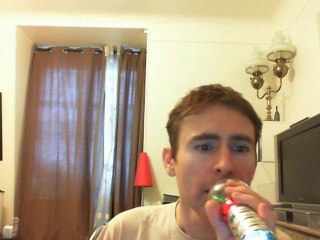 Wiwi égratigne "new soul"