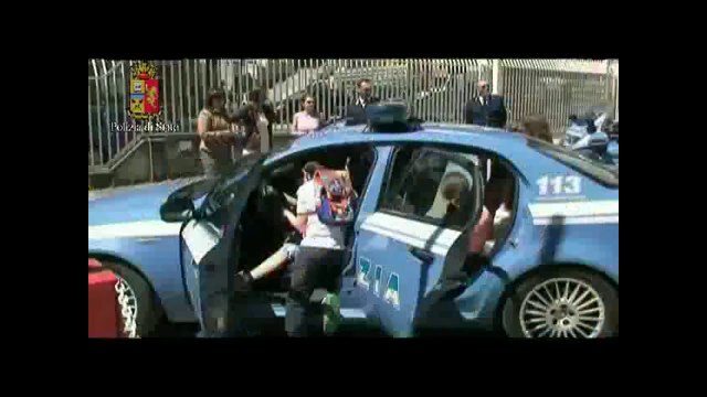 Teramo - La scuola S. Nicolo a Tordino visita la Questura