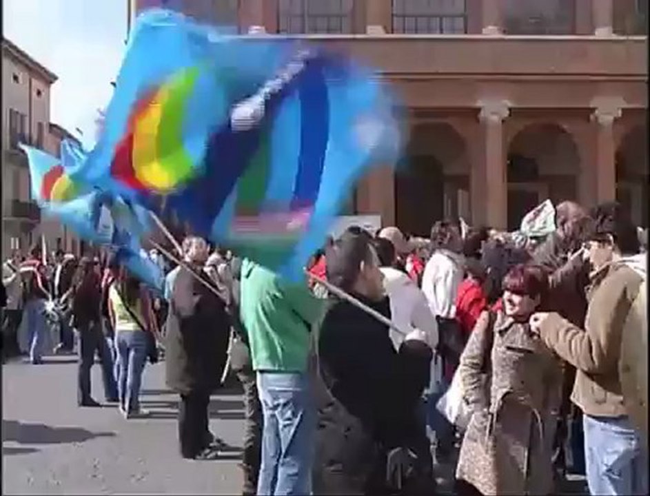 Icaro Tv. Dipendenti del commercio in sciopero a Rimini