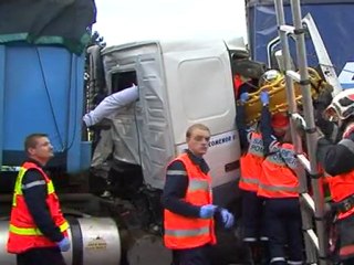 Spectaculaire accident sur l'autoroute A1