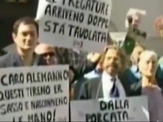 Roma - Bossi-Alemanno: "Il Patto della Pajata" - Cori e insulti