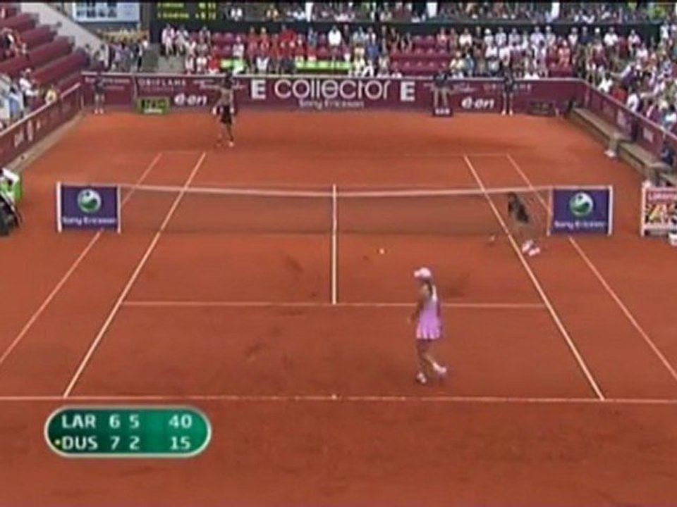 Bastad - Larsson mit Mühe weiter