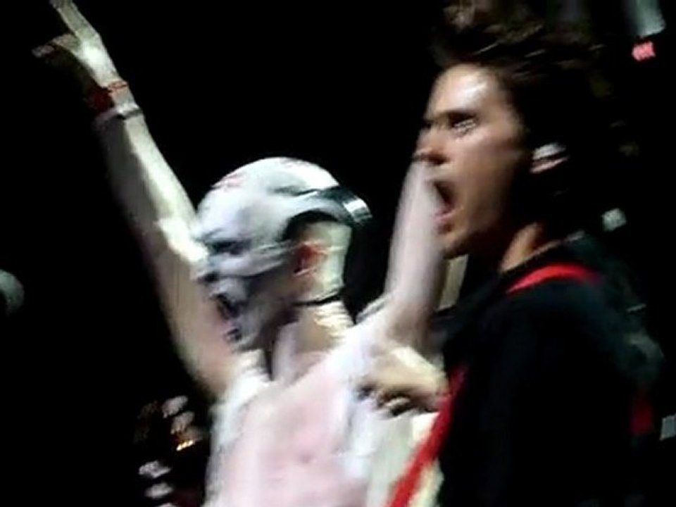 THIRTY SECONDS TO MARS - REVENGE / SAVE ME - OLYMPIA - PARIS