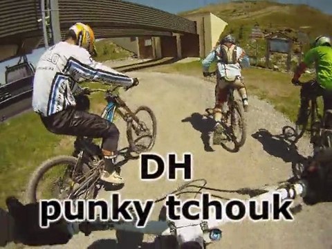 vtt valloire DH pouky thouck avec MIKA a la cam 2011