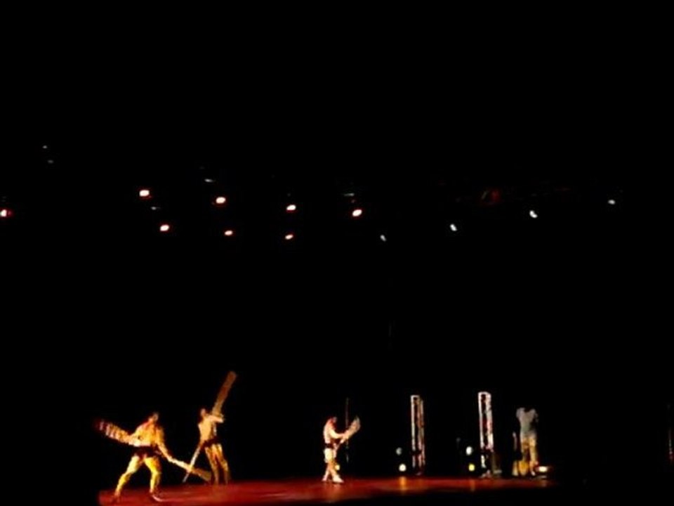 Momix -Λυκαβηττός 2011