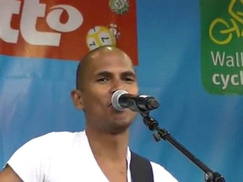 Mike Ibrahim - extrait de "Amoureux de mon amie"