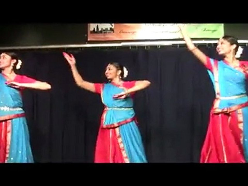 TARANA KATHAK DANCE ACADEMY:  "MURALIYA BAAJERE JAMUNA KE THEER"