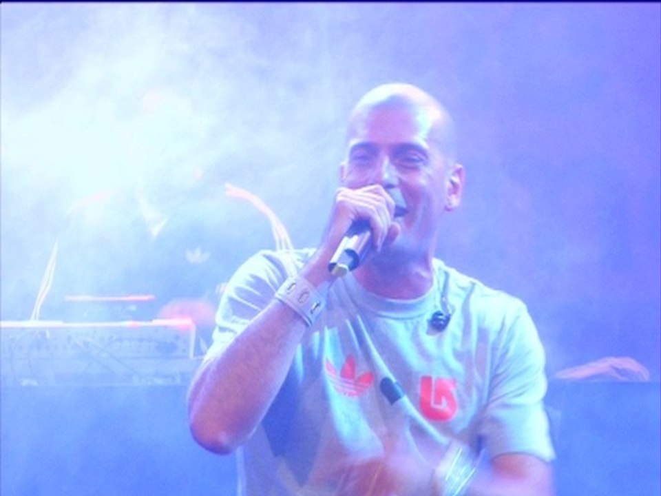 AKH - Je danse pas en Concert Privé Le Mouv'