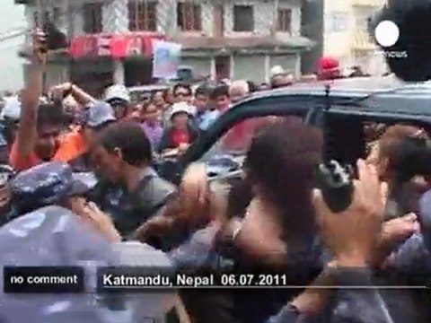 Riot police stop exiles from celebrating... - no comment