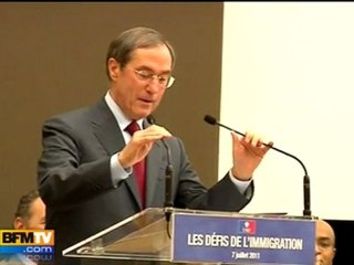 L’UMP fait des propositions sur l’immigration