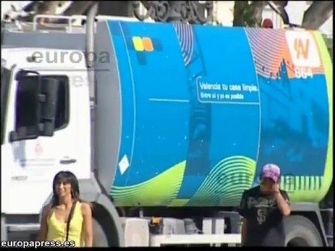 El 15-M intenta resistir en Valencia tras desalojo