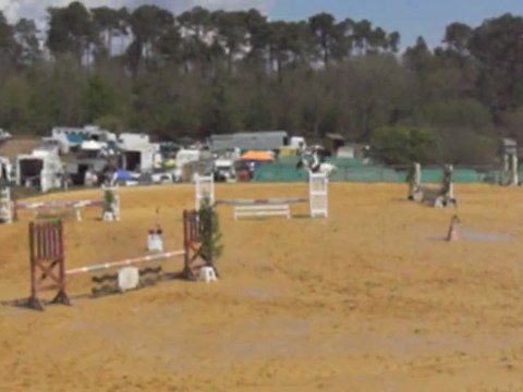 Nougat en Championnats d'Aquitaine monté par Laurine