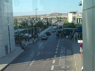 Οπαδοί έξω από το Δ.Σ.