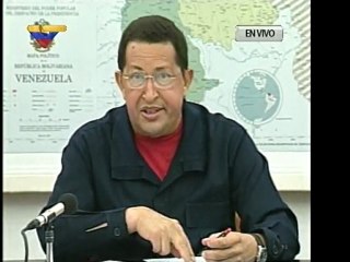 Chávez aprueba aumento para médicos