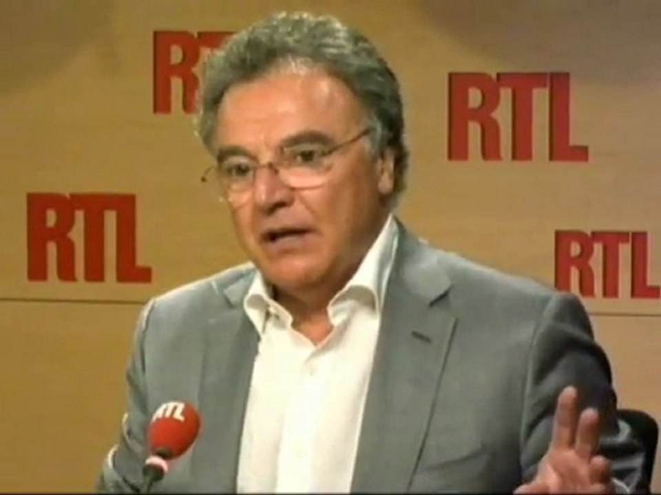 Alain Afflelou, opticien et homme d'affaires, invité de RTL (8 juillet 2011)
