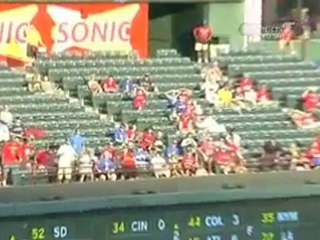 Tραγικός θάνατος στο γήπεδο για οπαδό των Texas Rangers