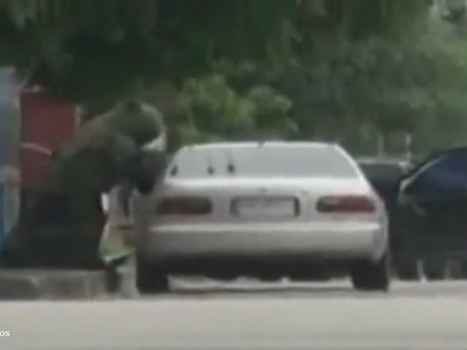 Mark Lex Eros - Bomb Squad Officer Survives Car Bomb Explosion (3 Jul 2011) Thailand