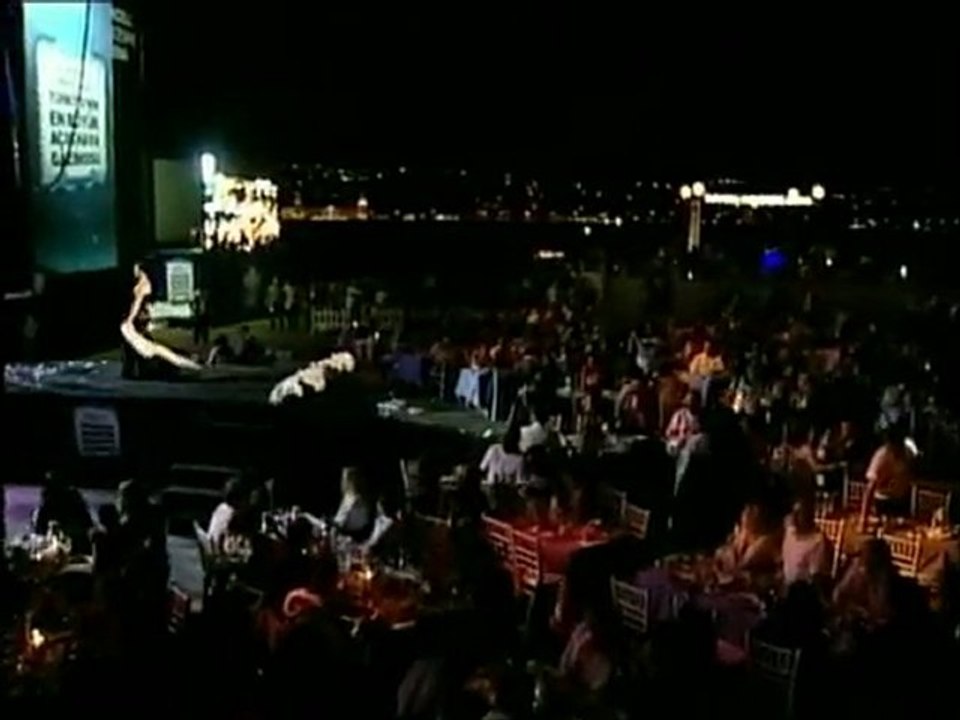 Şevval Sam - 25 Haziran 2011 - "Bi Büyük Fest" Konseri ve Emel Sayın ile Düeti - Part3