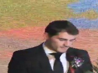 Casillas apoya el fomento del deporte y de la educación en las zonas menos afortunadas de China