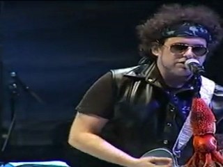 La voz ronca de Calamaro suena en Córdoba
