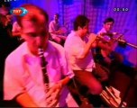 Özcan Deniz-Fincanın Etrafı Yeşil-Harbiye Açık Hava Konseri-(11 Ağustos 2007)