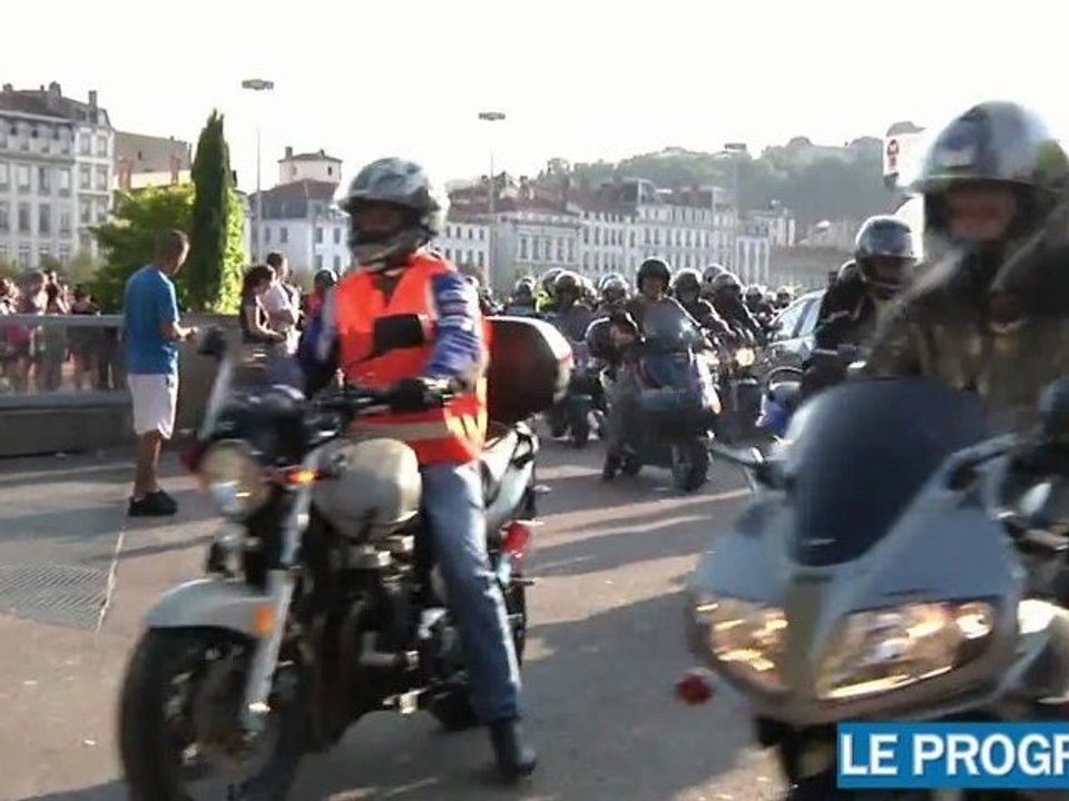 Lyon: les motards manifestent