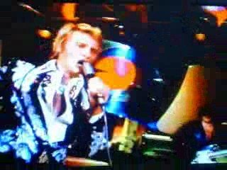 johnny hallyday je construis des murs autour de mes reve1974