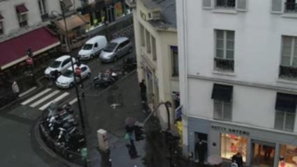 fou rire en direct pendant le flash info