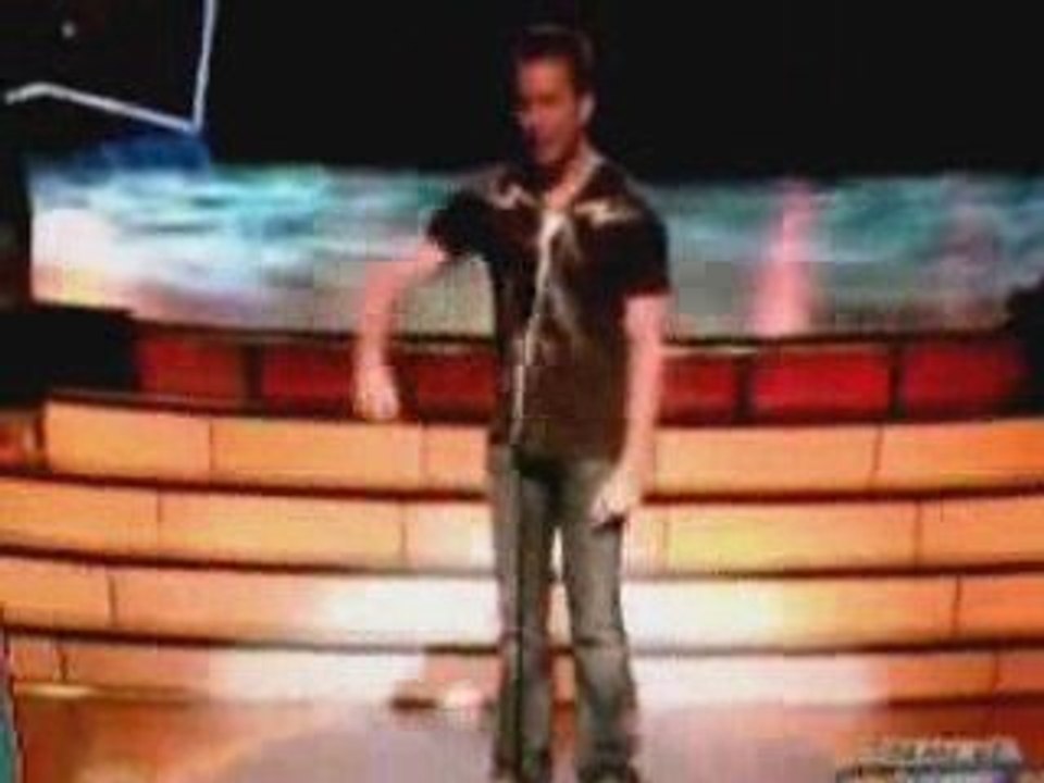 Dane Cook Shouts out to Vanessa Hudgens At Teen Choice Award