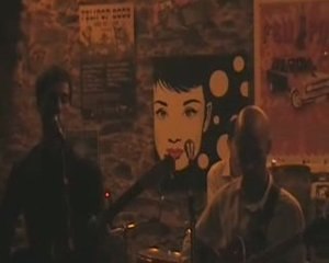 THE PUZZLES - Lend me your comb (Carl Perkins' Cover)