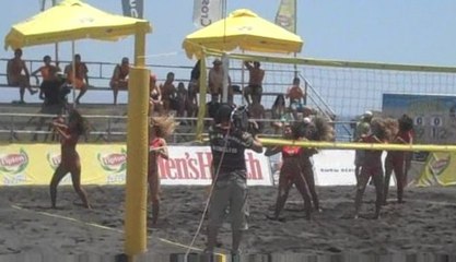 cheerleaders - santorini beach volley perivolos 3