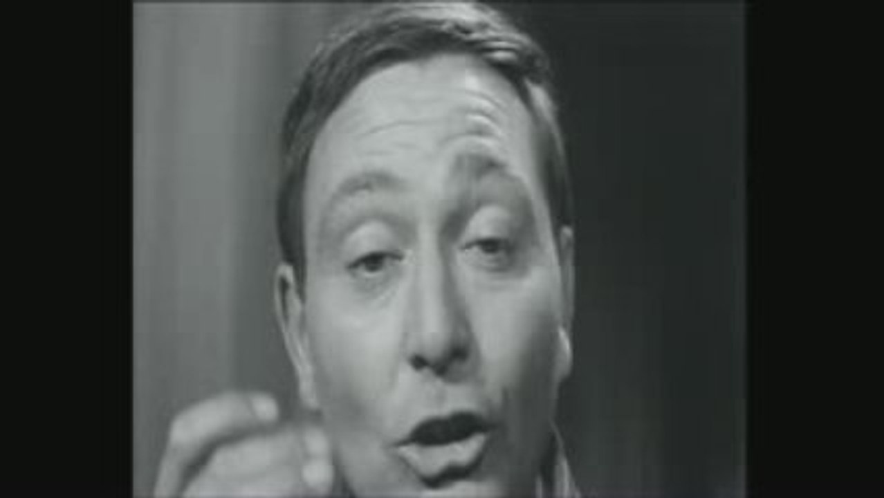 Wolfgang Neuss stellt sich vor - Der Mann mit der Pauke