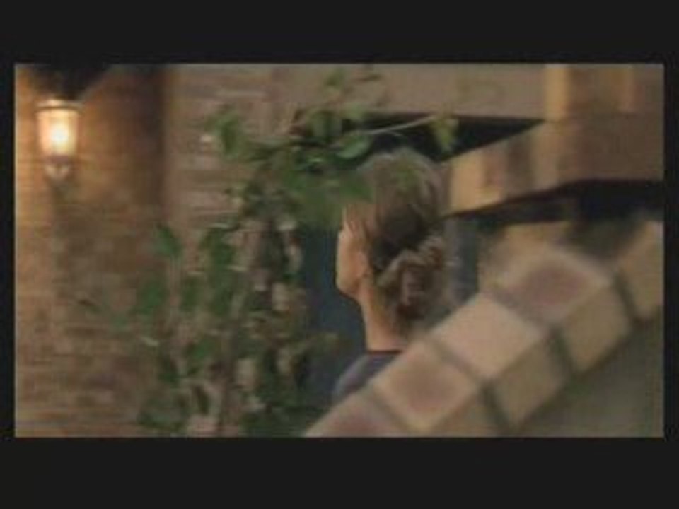 Interview de Mélanie Laurent par la chaîne Vincennes TV