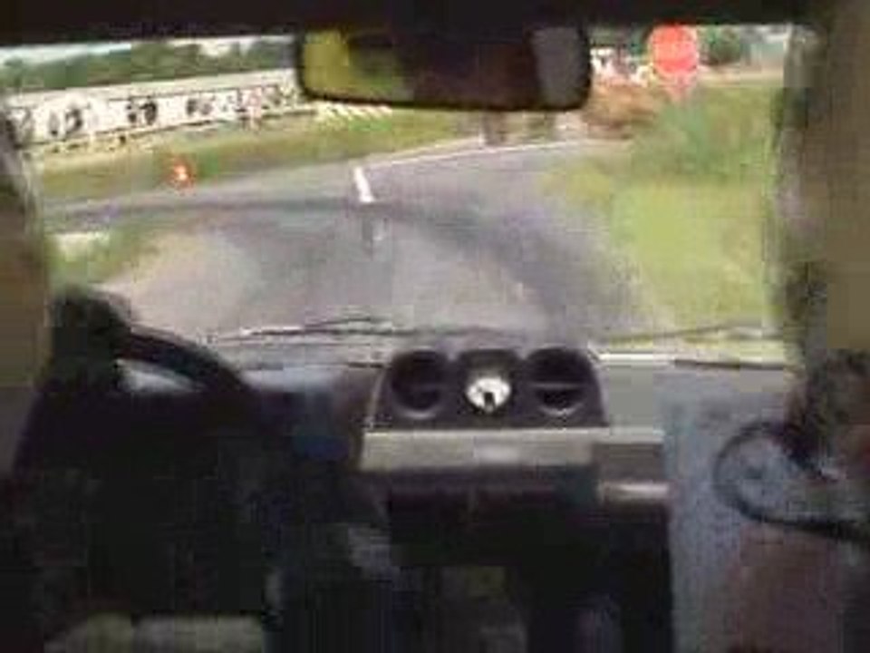 205 N°40 Mignet Lorteau ES5 Rallye Vignoble Sévre Maine 2009