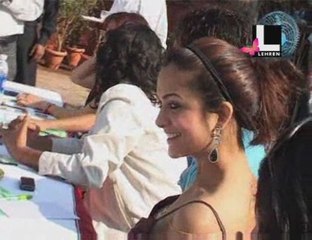 Amrita takes fitness tips from Kareena