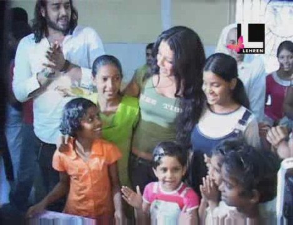 Cat fights between Celina & Pooja Bedi