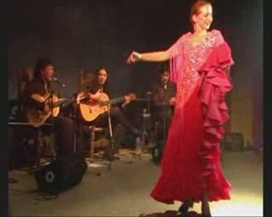 La carmelia super danseuse flamenca.