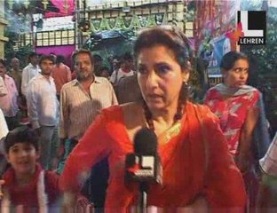 Dimple Kapadia prays for Akshay Kumar