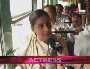 Smriti Irani celebreates with BEST