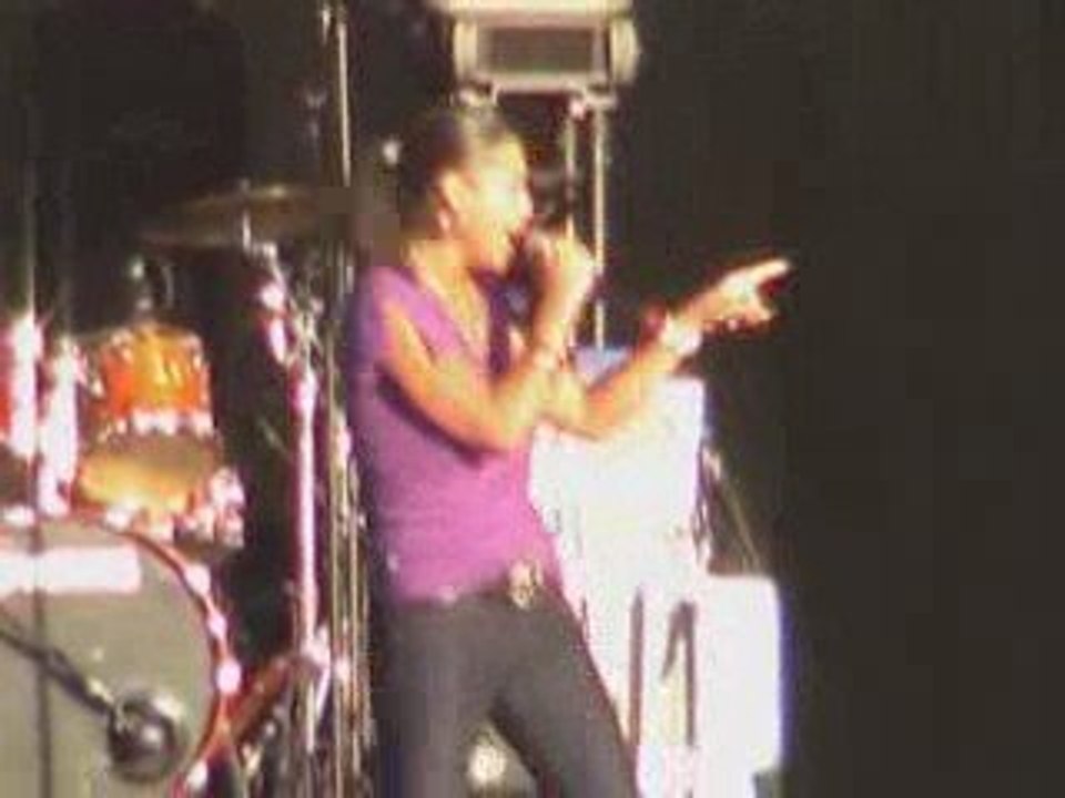 Zaho en concert à Roubaix