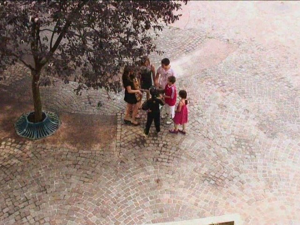 CLIP : On est pas tous pareil - ÉPHÉMÈRE 2009
