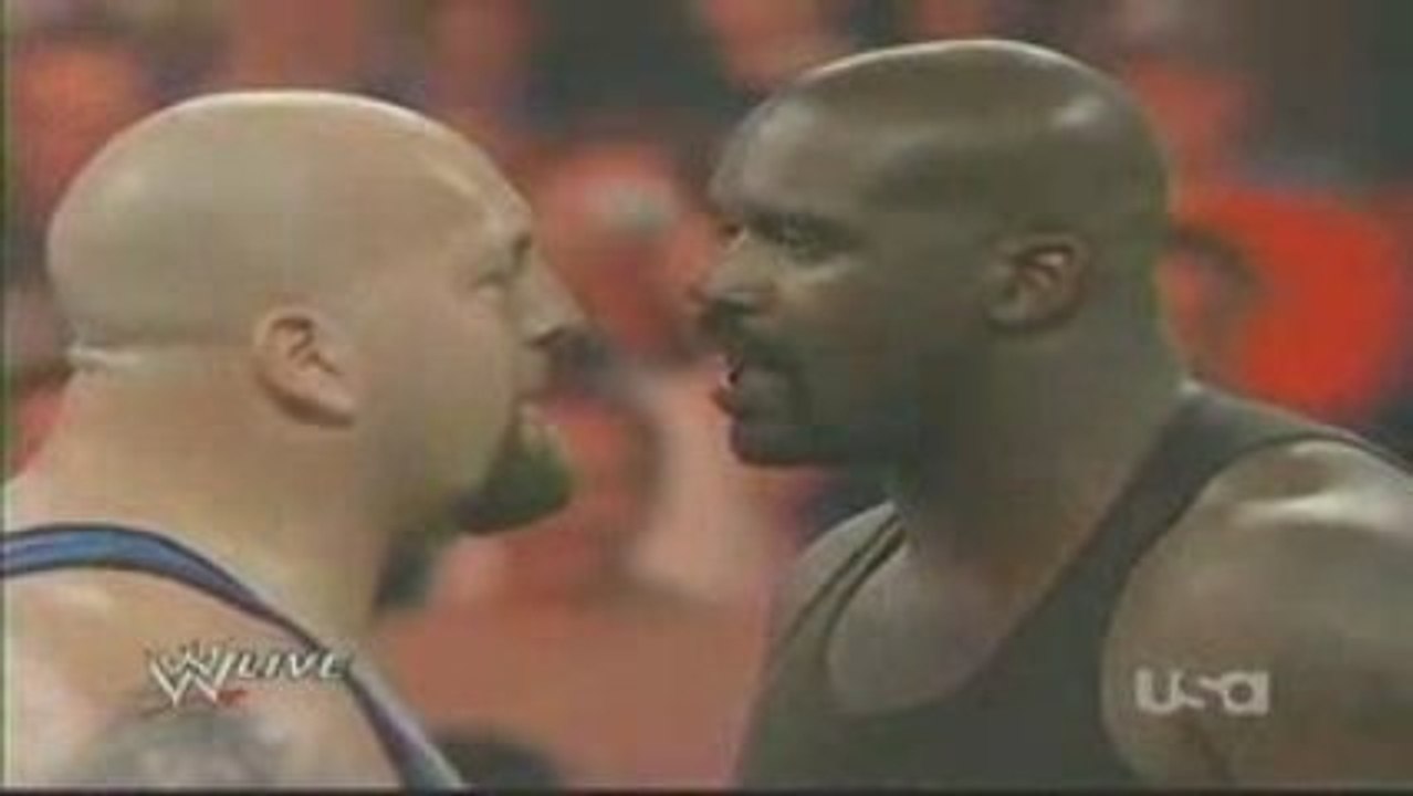 Shaquille O’Neal VS The Big Show Sur WWE Monday Night Raw!