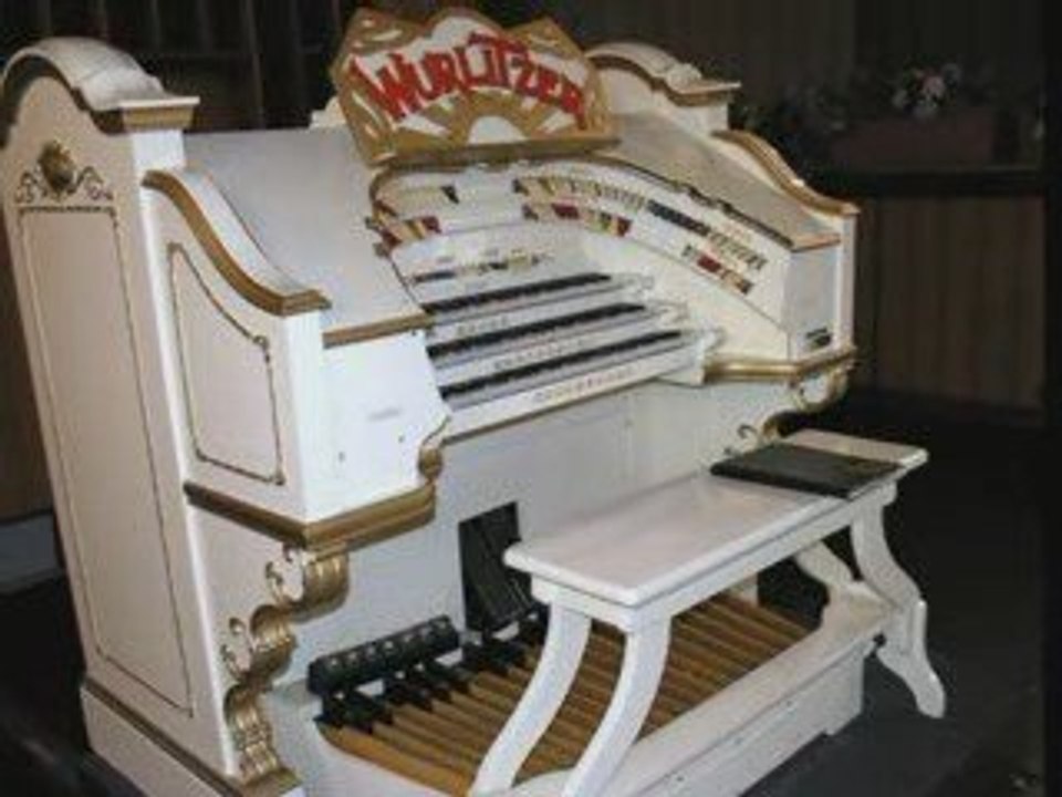 Wurlitzer  Organ Town Hall Burton-on-Trent Staffordshire