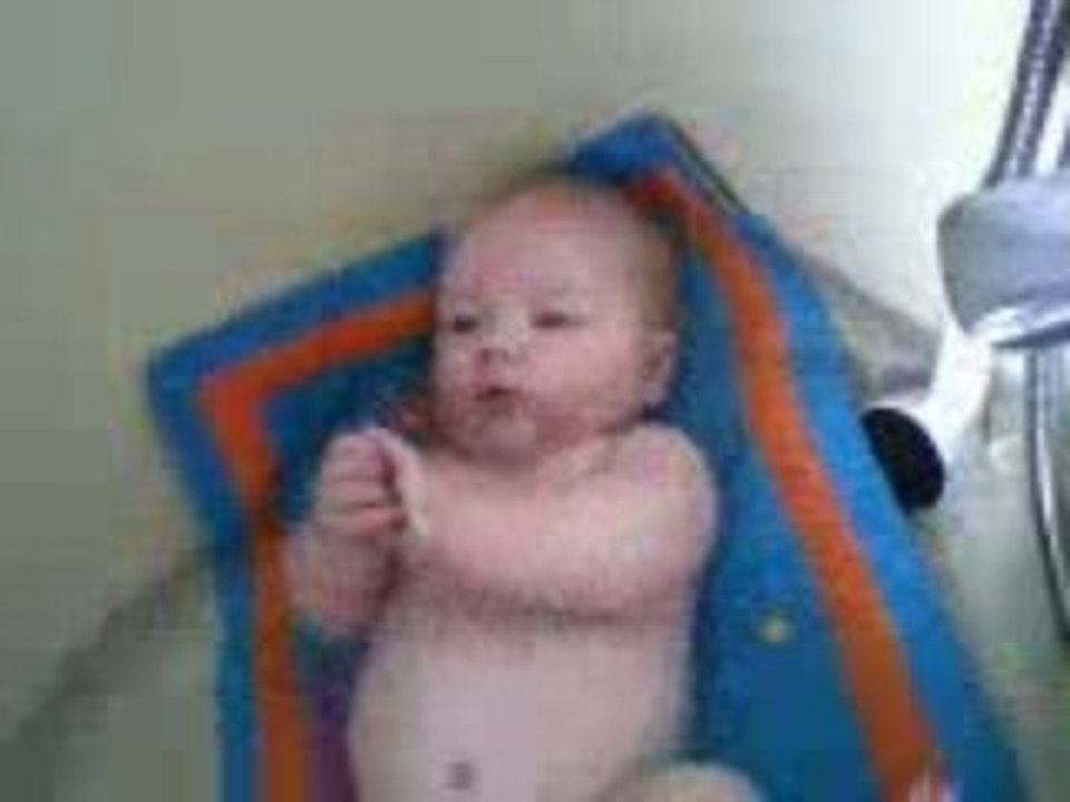 enzo dans son bain