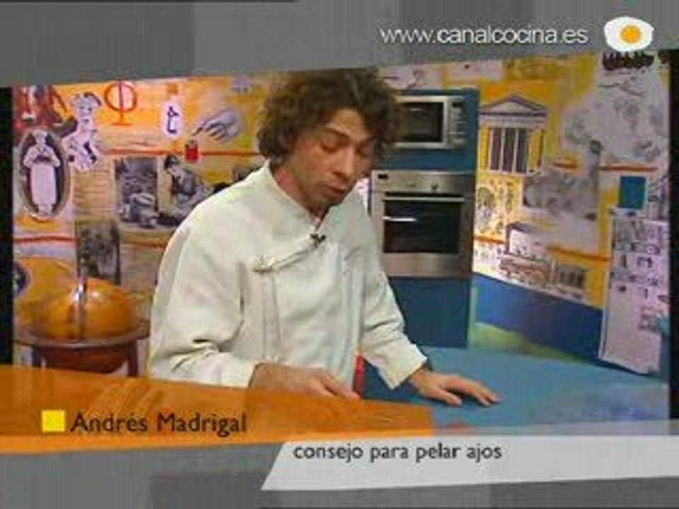 Pelar Ajos - Andrés Madrigal