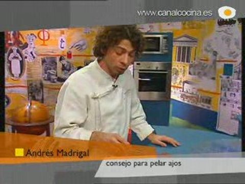Pelar Ajos - Andrés Madrigal