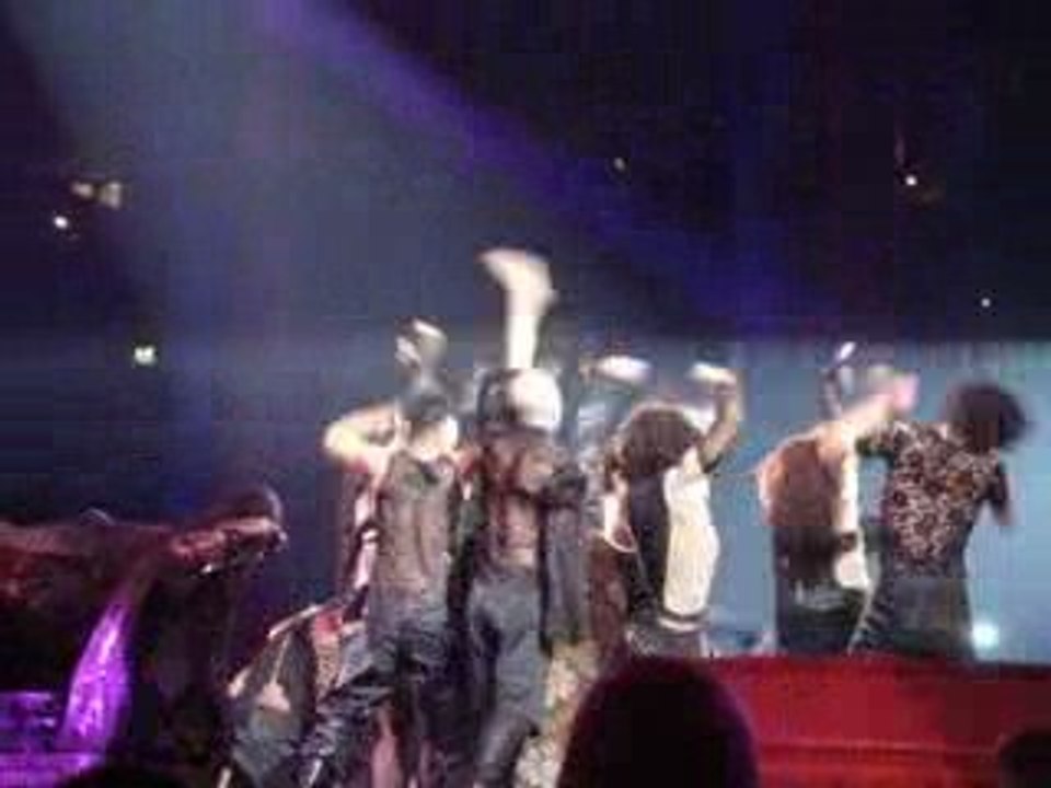 britney speirs a l'O2 world de berlin   .